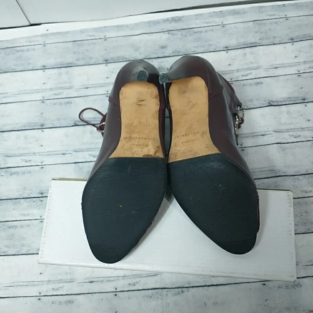 Brian Atwood Womans SZ US 8 EUR 39 Burgundy Adele Booties